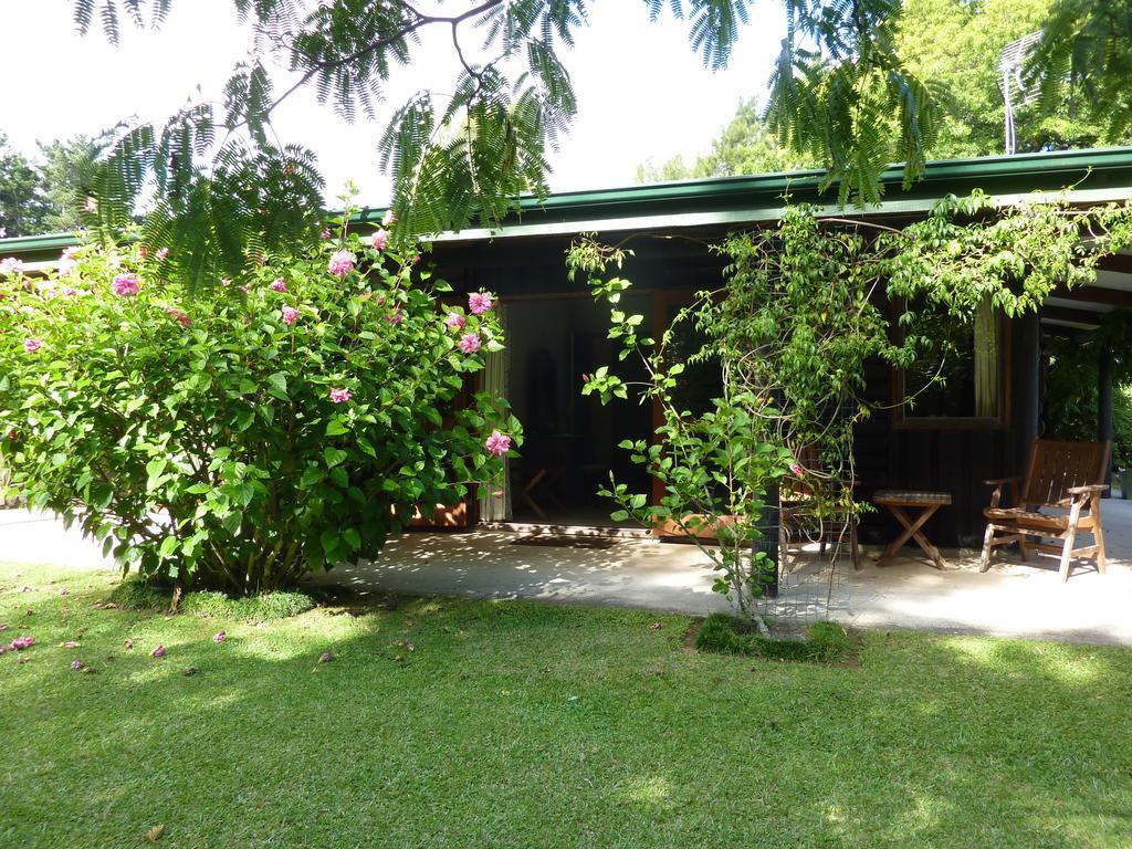 التمز Thorold Country House المظهر الخارجي الصورة