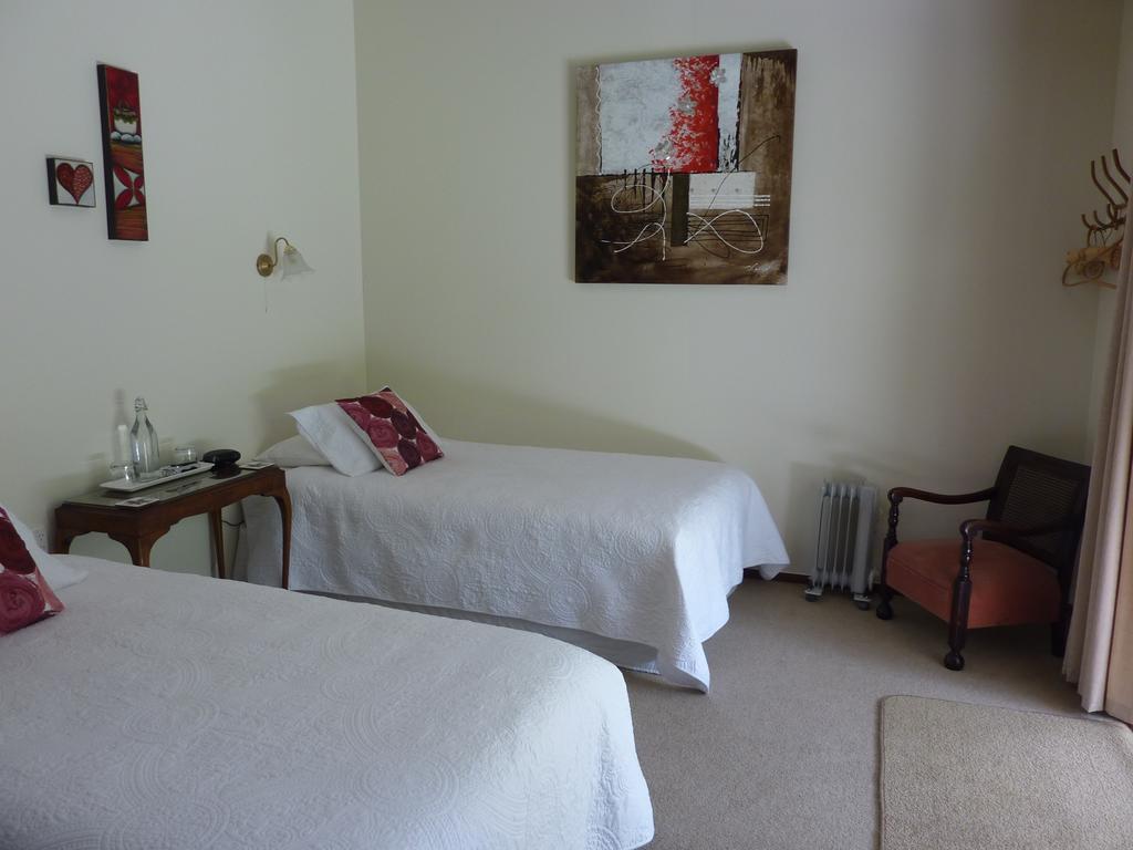 التمز Thorold Country House المظهر الخارجي الصورة